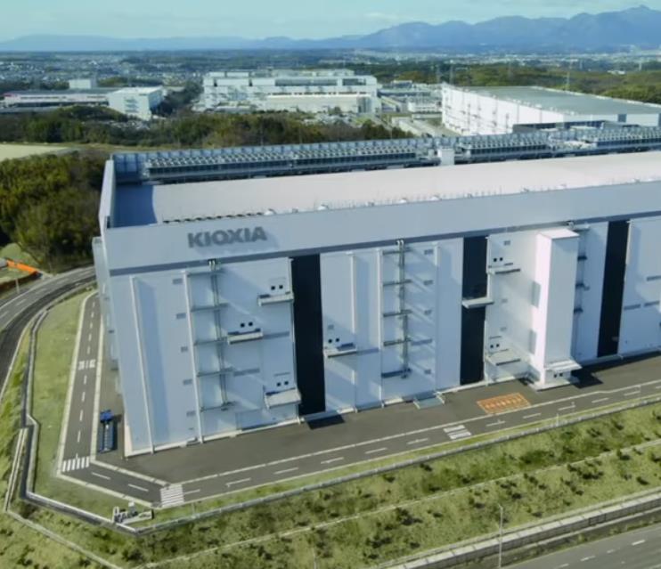 鎧俠發布300層以上3D閃存技術，專為AI算力時代的數據處理需求而生